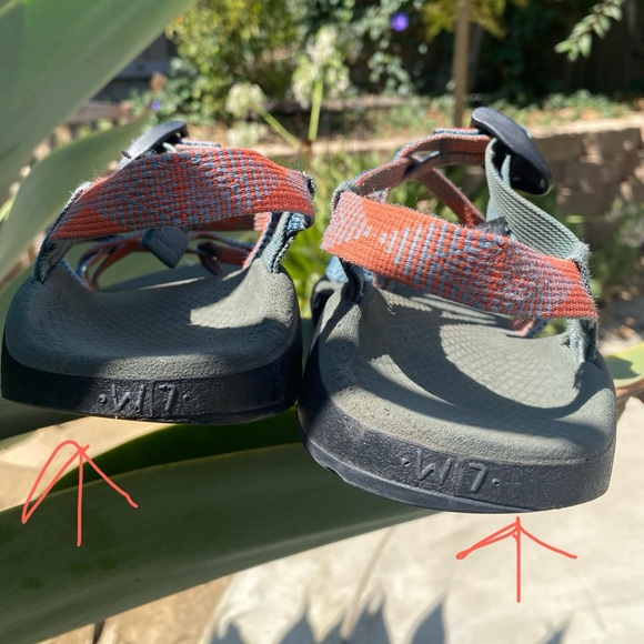 Women’s Chacos Size 7, Good Used Condition - Picture 2 of 15